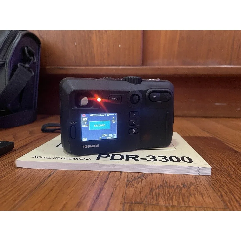 Toshiba PDR-3300 3.2MP Digital Camera 2.8x Zoom Tested Remote Bundle